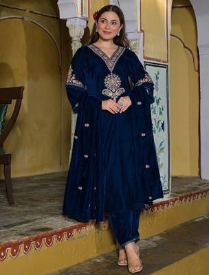 Women Ethnic Motifs Embroidered Regular Thread Work Velvet Kurta with Trousers & With Dupatta 5