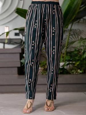 Floral Printed V-Neck Straight Kurta With Trousers & Dupatta 7