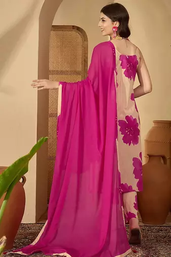 Women Floral Printed Kurta with Trousers & Dupatta