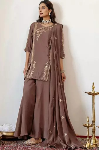 Women Ethnic Motifs Embroidered Regular Thread Work Kurta With Sharara & Dupatta
