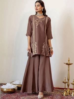 Women Ethnic Motifs Embroidered Regular Thread Work Kurta With Sharara & Dupatta 6
