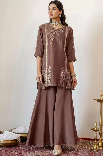 Women Ethnic Motifs Embroidered Regular Thread Work Kurta With Sharara & Dupatta