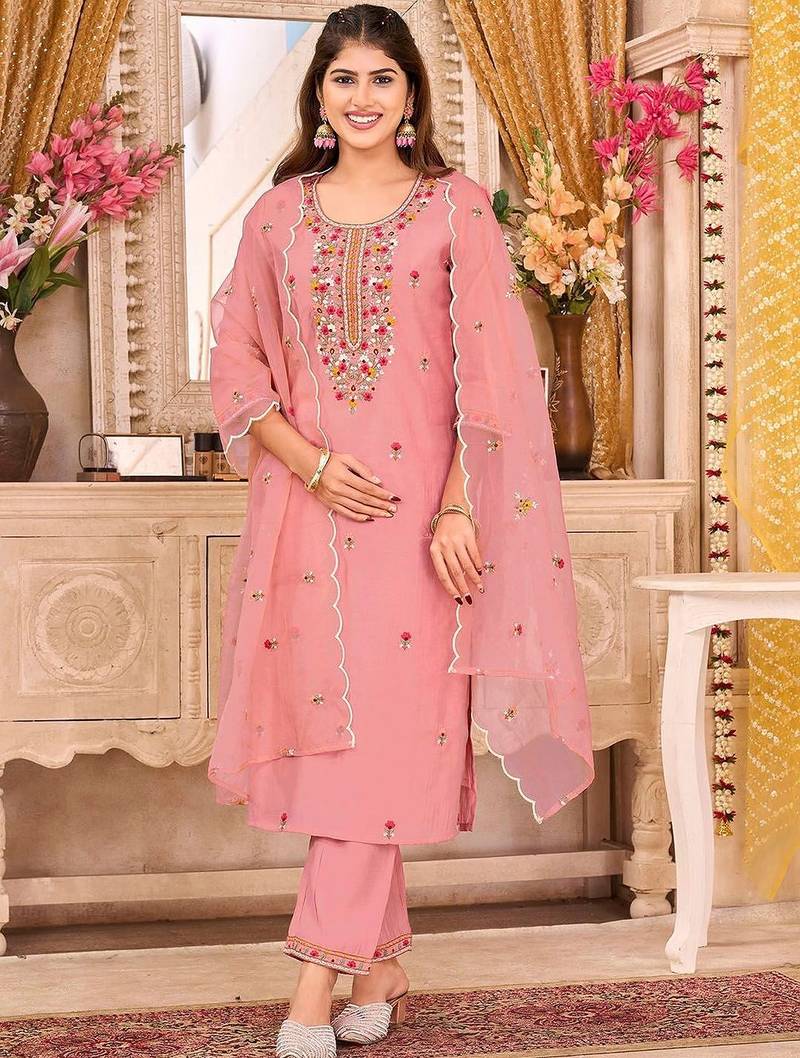 Women Floral Embroidered Regular Thread Work Kurta with Trousers & With Dupatta