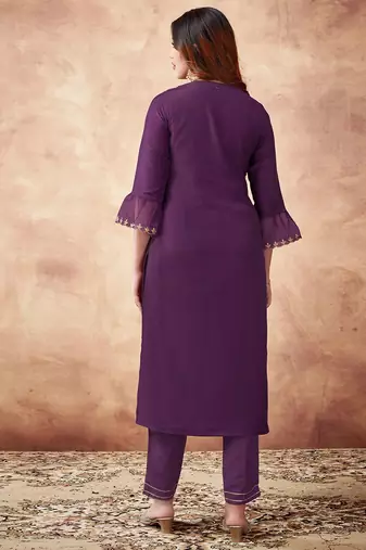 Women Floral Embroidered Kurta with Trousers & Dupatta