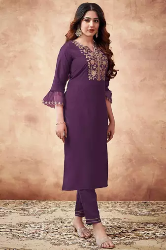 Women Floral Embroidered Kurta with Trousers & Dupatta