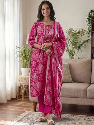 Women Floral Printed Regular Gotta Patti Kurta with Trousers & With Dupatta 1