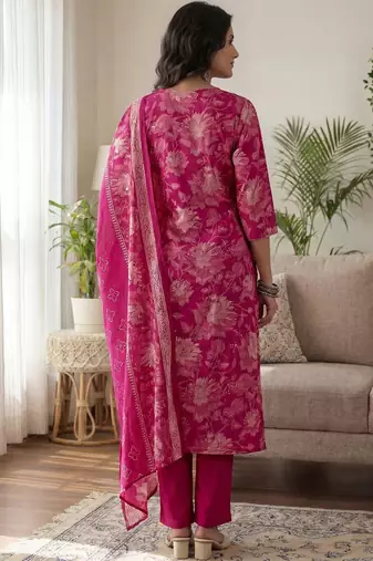 Women Floral Printed Regular Gotta Patti Kurta with Trousers & With Dupatta