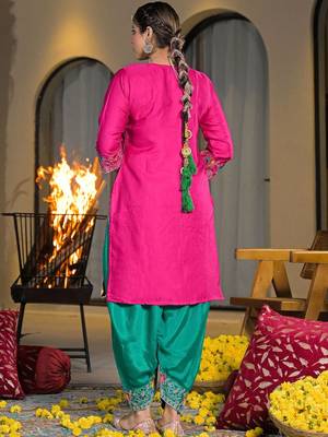 Women Ethnic Motifs Embroidered Regular Thread Work Kurta with Patiala & With Dupatta 3