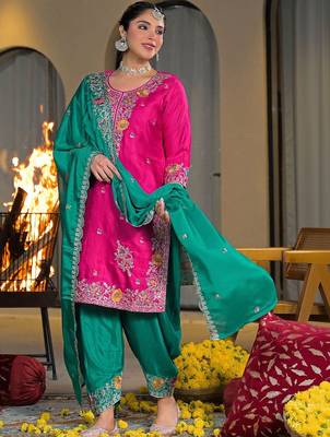 Women Ethnic Motifs Embroidered Regular Thread Work Kurta with Patiala & With Dupatta 7