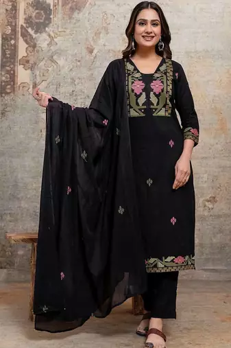 Women Floral Embroidered Regular Thread Work Kurta with Trousers & With Dupatta