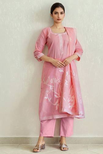 Women Pure Cotton Woven Design Straight Kurta Trousers With Dupatta