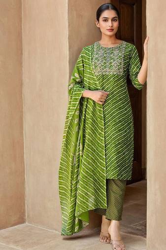 Women Striped Kurta with Trousers & Dupatta