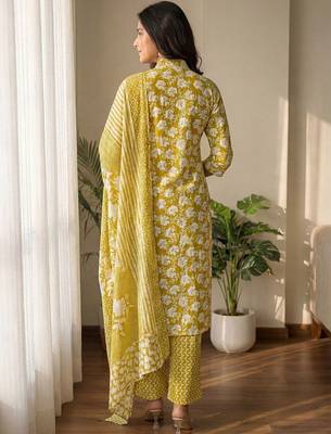 Women Floral Printed Regular Pure Cotton Kurta with Trousers & With Dupatta 2