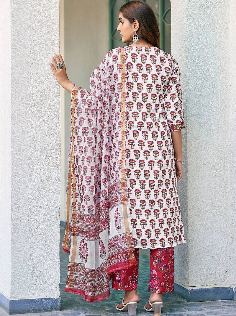 Women Floral Printed Regular Kurta with Trousers & With Dupatta