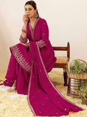 Women Ethnic Motifs Embroidered Empire Thread Work Kurta with Sharara & With Dupatta 7