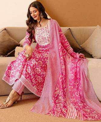 Women Ethnic Motifs Printed Anarkali Kurta with Churidar 2