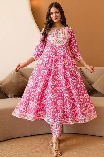 Women Ethnic Motifs Printed Anarkali Kurta with Churidar