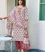 Women Floral Printed Kurta with Trousers & Dupatta