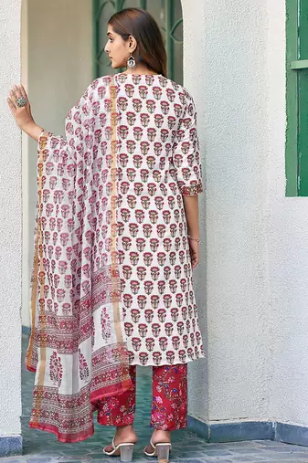 Women Floral Printed Kurta with Trousers & Dupatta