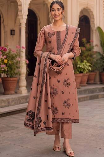 Women Floral Printed Regular Pure Cotton Kurta with Trousers & With Dupatta