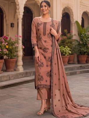 Women Floral Printed Regular Pure Cotton Kurta with Trousers & With Dupatta 5