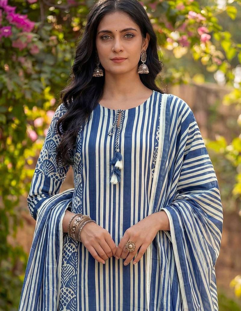 Women Printed Regular Pure Cotton Kurta with Trousers & With Dupatta