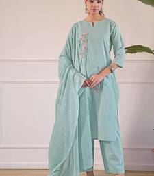 Women Floral Embroidered Regular Thread Work Pure Cotton Kurta with Trousers & With Dupatta
