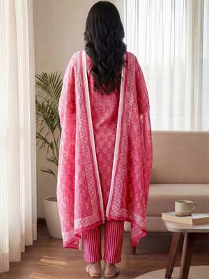 Women Ethnic Motifs Printed Regular Kurta with Trousers & With Dupatta 3