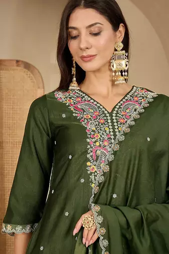 Ethnic Motifs Embroidered Thread Work Kurta With Trousers & Dupatta