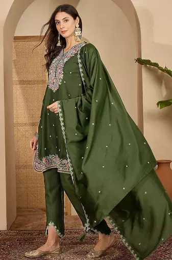 Ethnic Motifs Embroidered Thread Work Kurta With Trousers & Dupatta