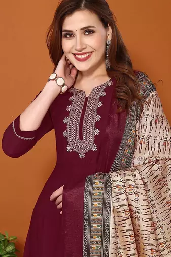 Women Floral Embroidered Kurta with Trousers & Dupatta