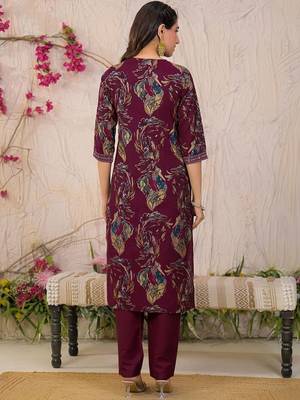 Women Floral Printed Regular Thread Work Kurta with Trousers & With Dupatta 3