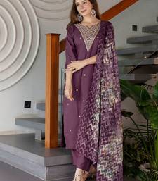 Women Floral Embroidered Sequinned Kurta with Trousers & Dupatta