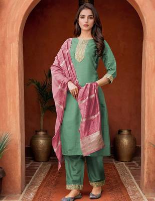 Women Ethnic Motifs Embroidered Kurta with Trousers & Dupatta 4