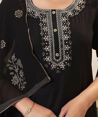 Women Ethnic Motifs Embroidered Kurta with Trousers & Dupatta 2