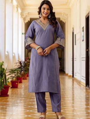Women Ethnic Motifs Embroidered Regular Pure Silk Kurta with Trousers & With Dupatta 4