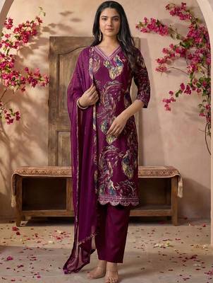 Women Ethnic Motifs Printed Regular Kurta with Trousers & With Dupatta 1