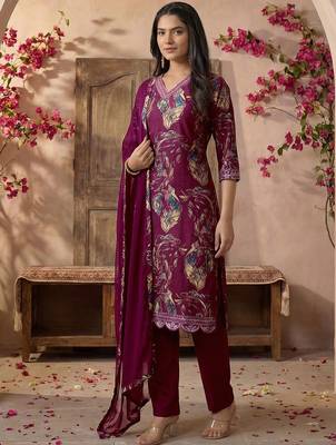 Women Ethnic Motifs Printed Regular Kurta with Trousers & With Dupatta 3