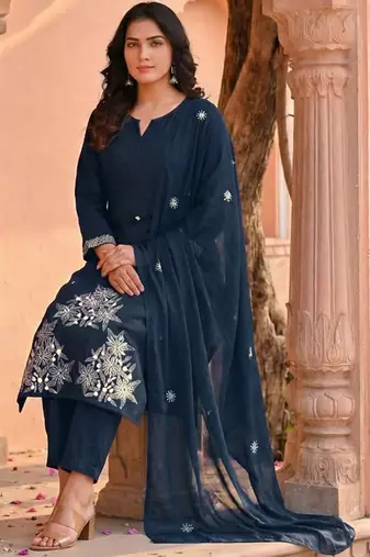 Women Ethnic Motifs Embroidered Regular Thread Work Kurta with Trousers & With Dupatta