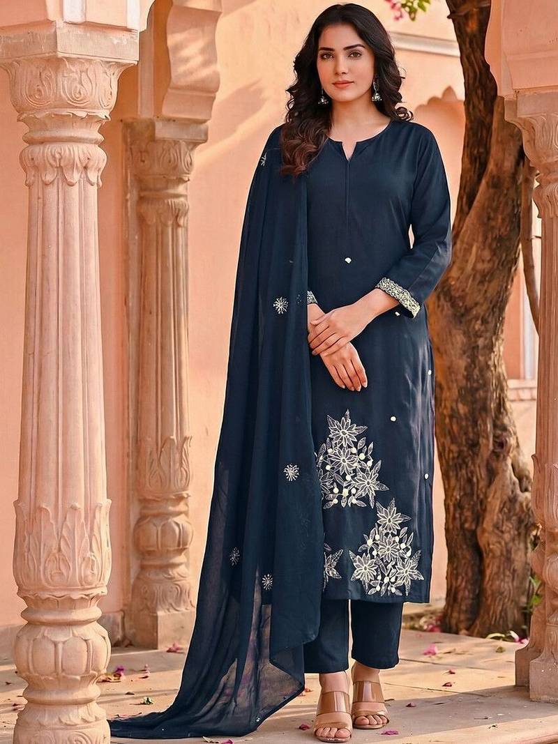 Women Ethnic Motifs Embroidered Regular Thread Work Kurta with Trousers & With Dupatta