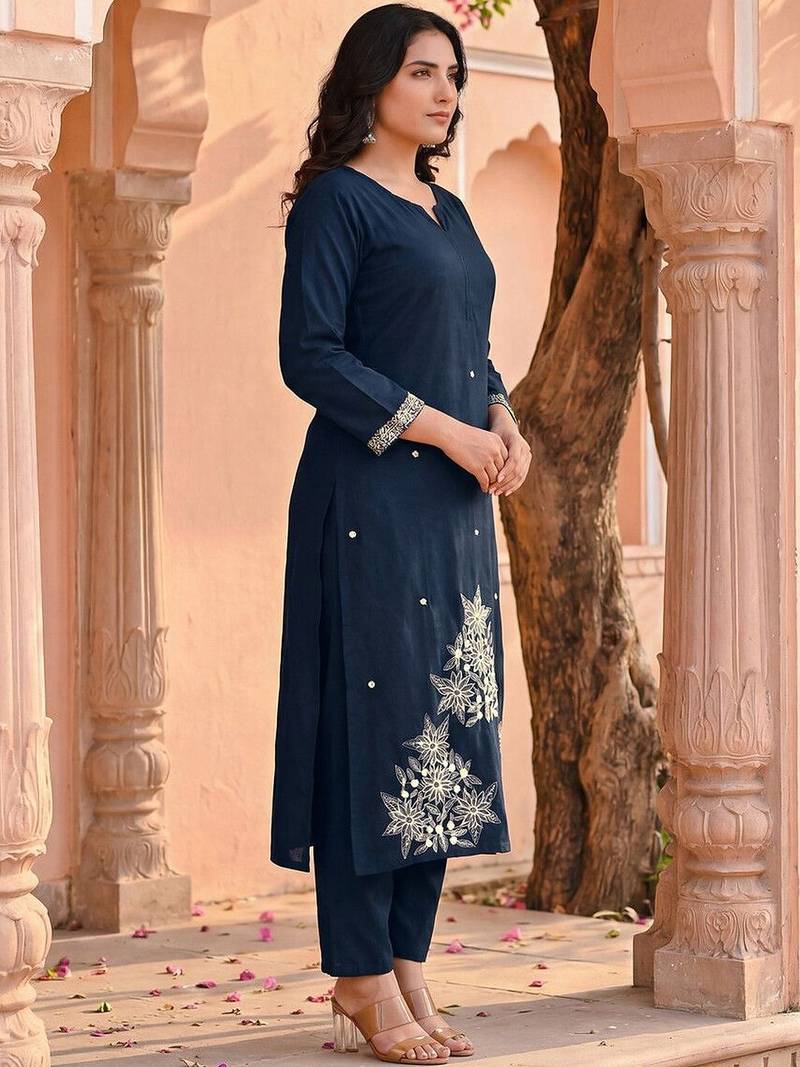 Women Ethnic Motifs Embroidered Regular Thread Work Kurta with Trousers & With Dupatta