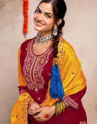 Women Embroidered Regular Kurta with Patiala & With Dupatta 3