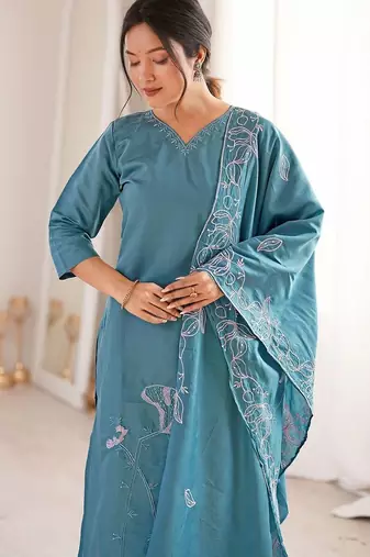 Women Embroidered Regular Kurta with Trousers & With Dupatta