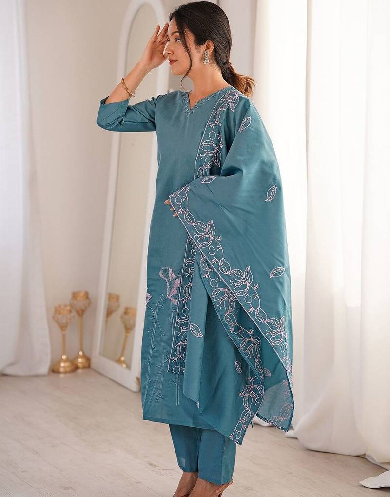 Women Embroidered Regular Kurta with Trousers & With Dupatta