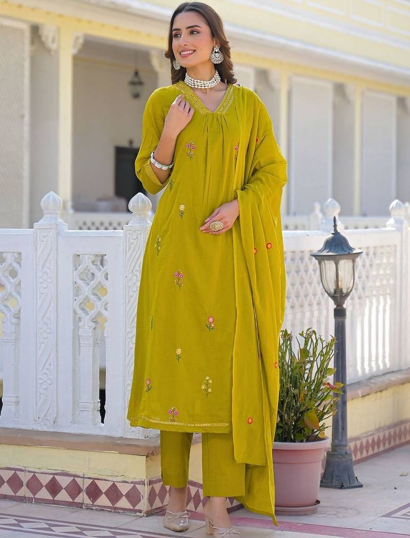 Women Embroidered Regular Pure Cotton Kurta with Pyjamas & With Dupatta