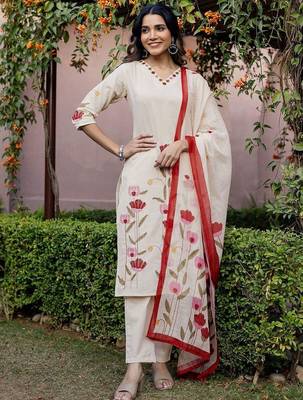 Women Floral Embroidered Regular Thread Work Pure Cotton Kurta with Trousers & With Dupatta 7