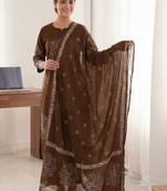 Women Ethnic Motifs Printed Regular Kurta with Trousers & With Dupatta