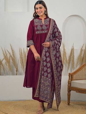 Women Ethnic Motifs Printed Empire Kurta with Trousers & With Dupatta 1