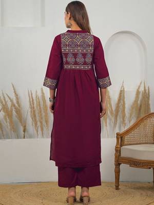 Women Ethnic Motifs Printed Empire Kurta with Trousers & With Dupatta 3