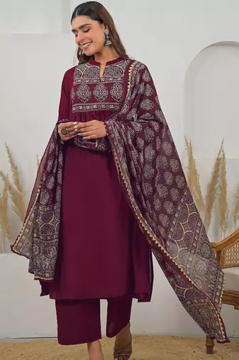 Women Ethnic Motifs Printed Empire Kurta with Trousers & With Dupatta